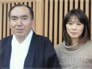 狩野英孝,両親