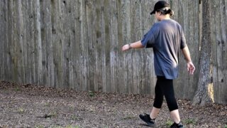 歩いてお金を稼ぐ時代!初心者向けにSTEPNの仕組みや始め方を解説!