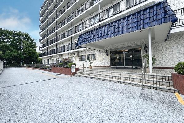 秀和幡ヶ谷レジデンスに住む芸能人は誰？渋谷の北朝鮮と呼ばれる理由も